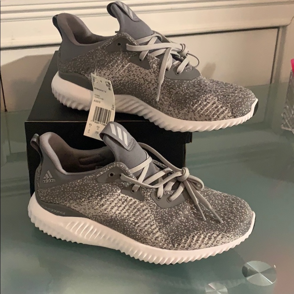 Brand new Adidas Sneakers, never worn!